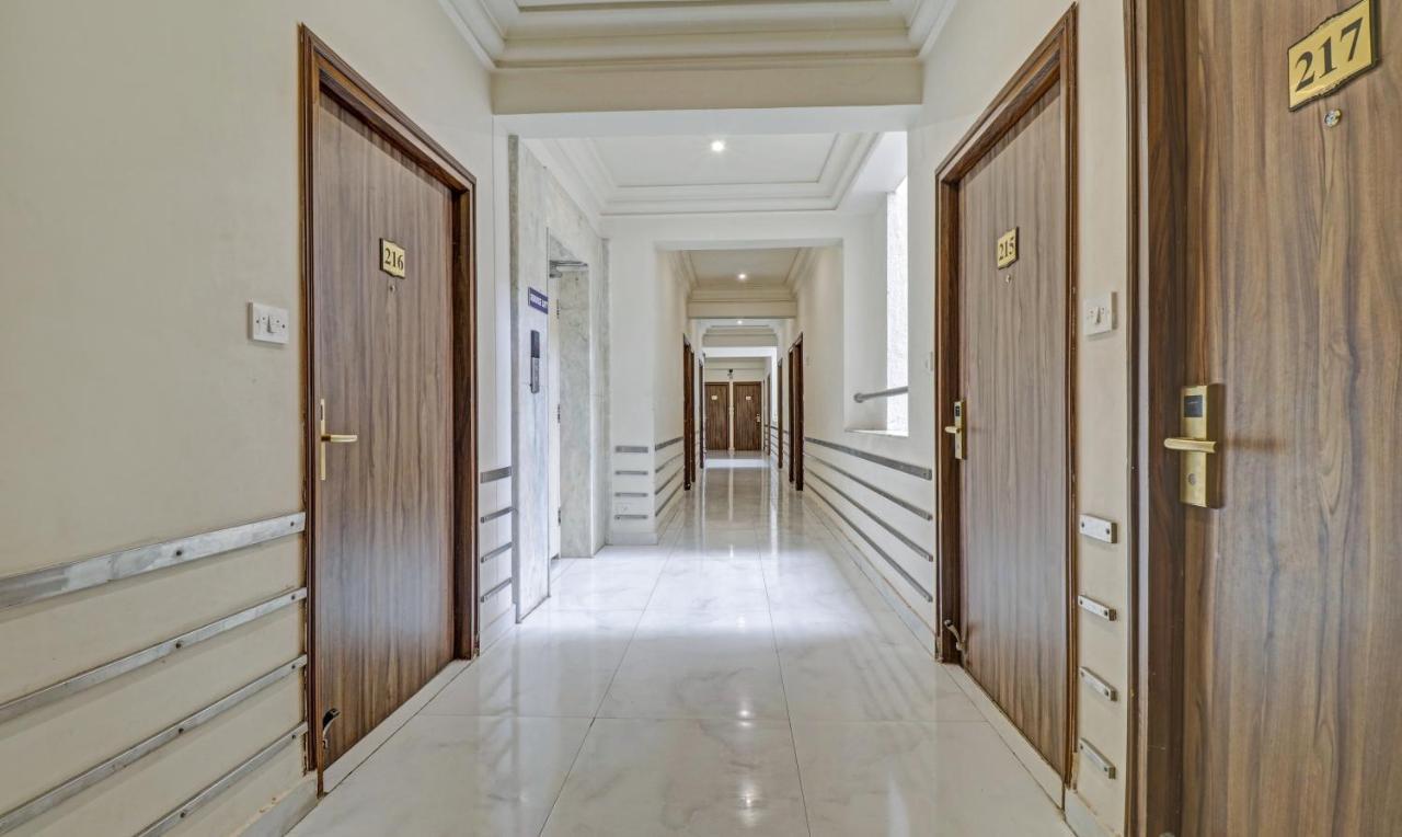 Treebo Komfort Suites, 3 Km From Mysore Palace المظهر الخارجي الصورة