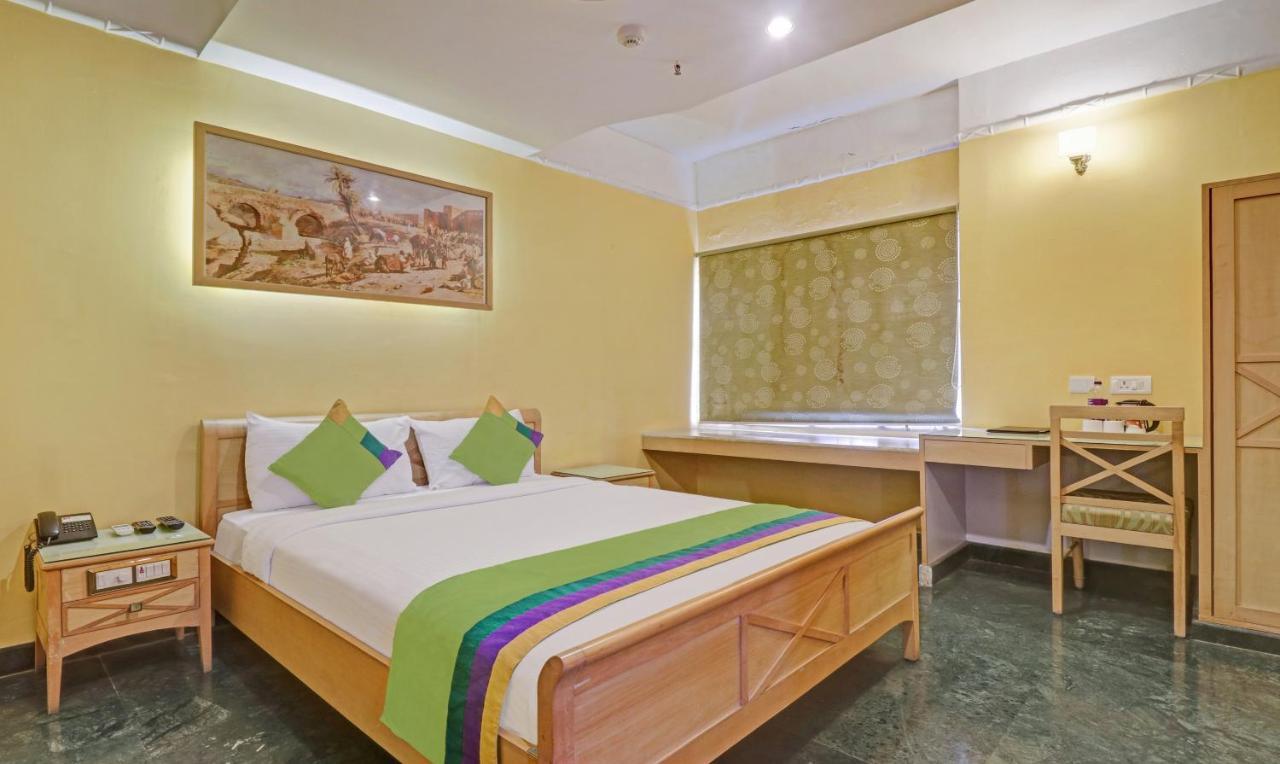 Treebo Komfort Suites, 3 Km From Mysore Palace المظهر الخارجي الصورة